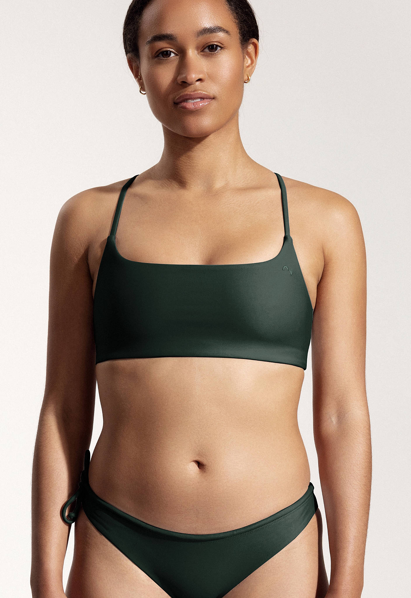 Buri in forest green