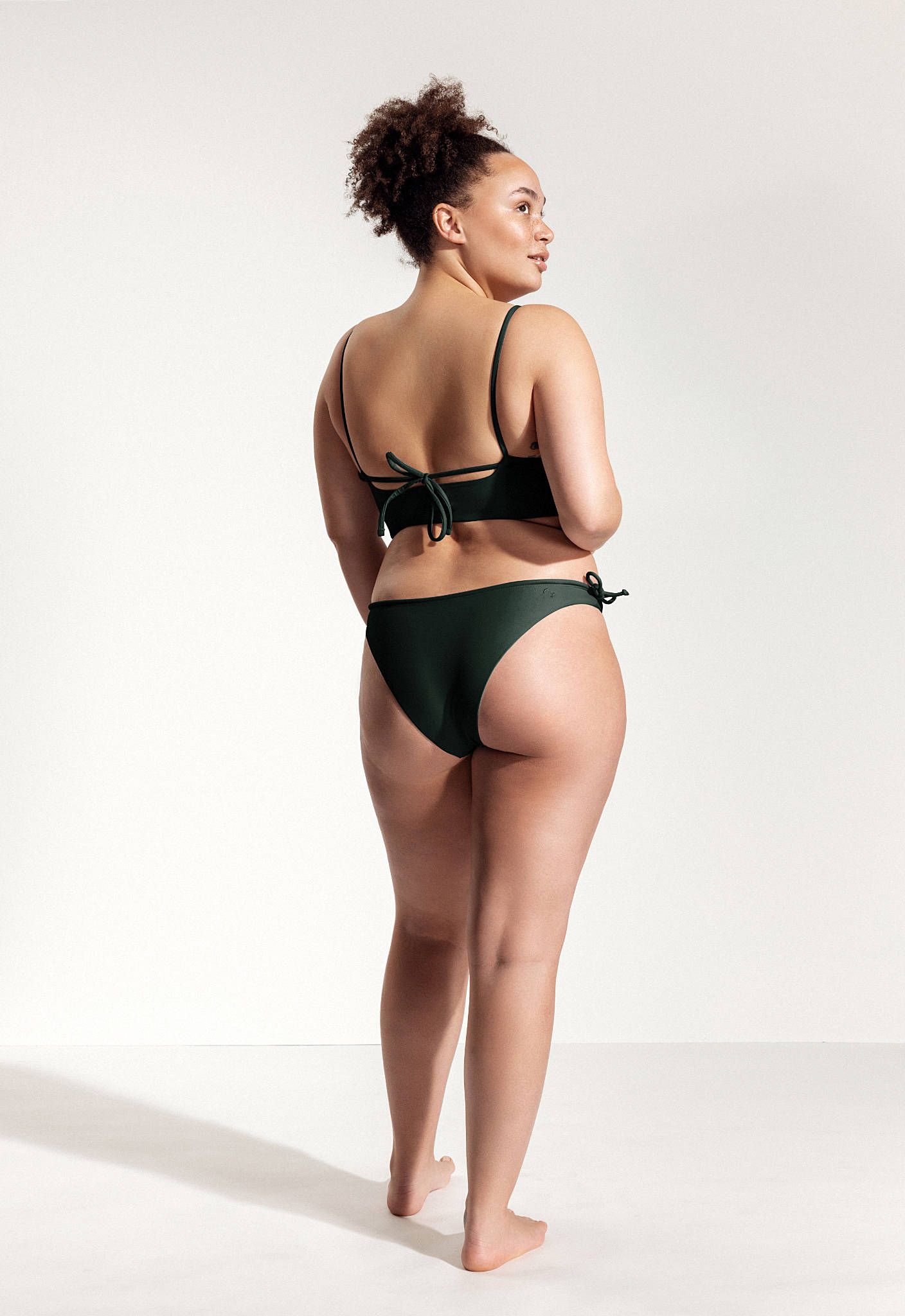 Buri in forest green