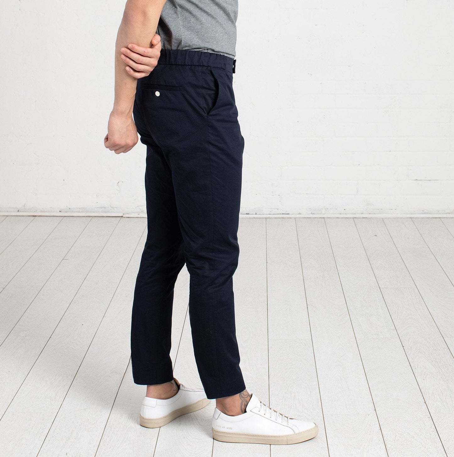 The 24 Trouser in Navy - Siblings